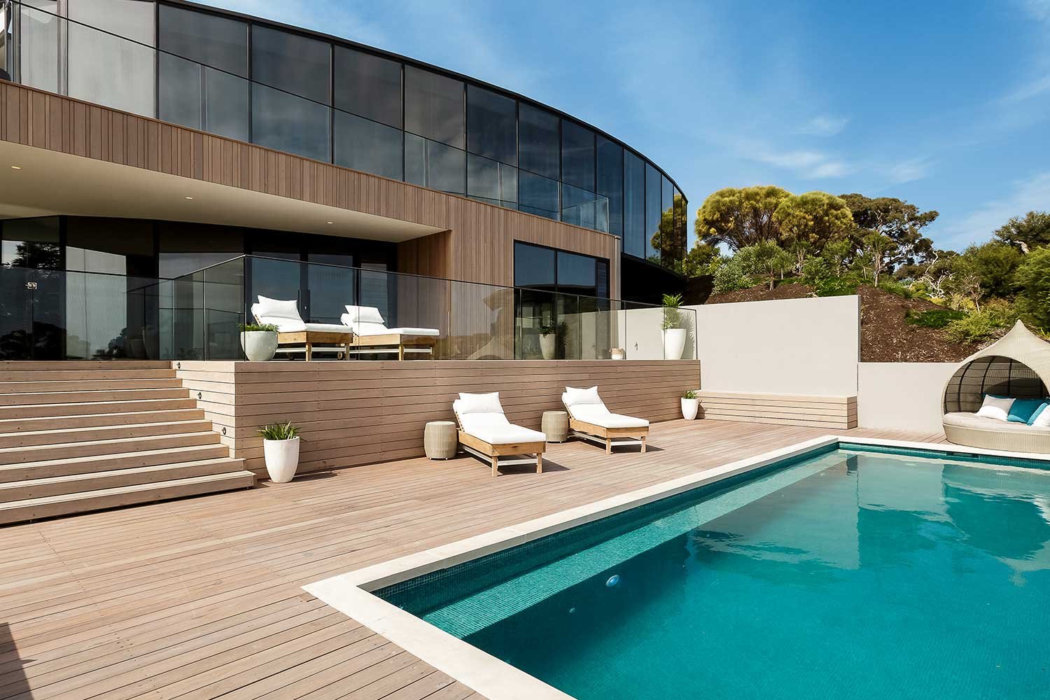 Luxury poolside residence in the UAE